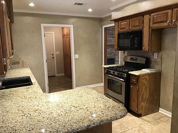 5th image of 6710 Michelle Dr