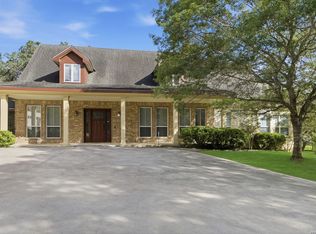 9450 Cinchona Trl, San Antonio, TX 78266