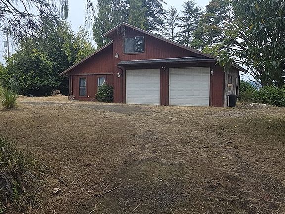 2nd image of 376 10th Ave