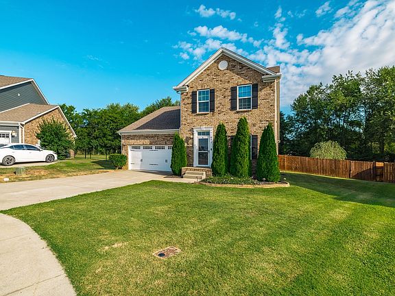 3rd image of 451 Goodman Dr