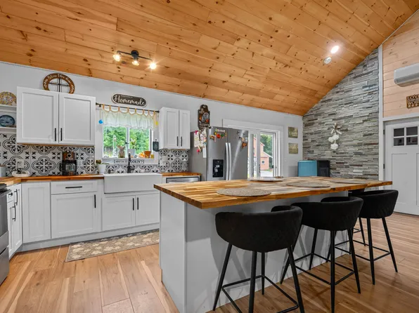 263 Milan Road, Milan, NH 03588