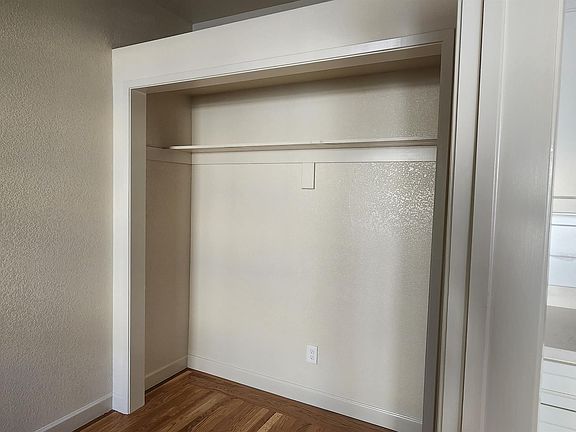 5th image of 1865 Euclid Ave #37