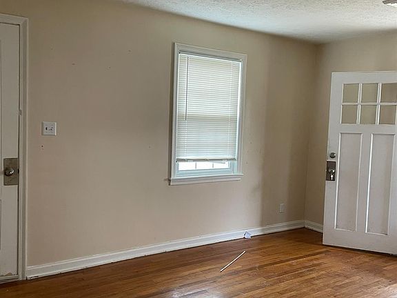 4th image of 507 Blue Ridge St