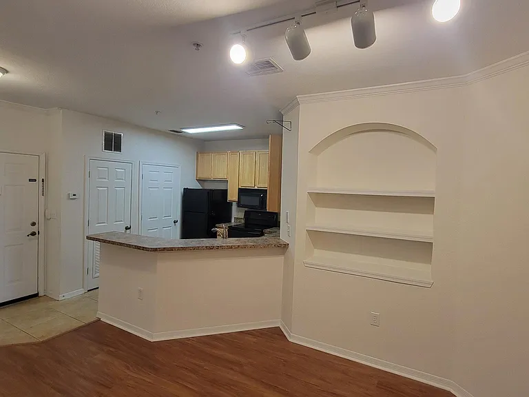 10121 Courtney Palms Blvd #201 — Photo 6
