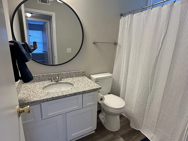 403 S Thomas Rd #D — Photo 9