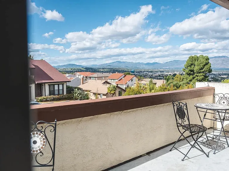 Crest Vista Dr — Photo 104