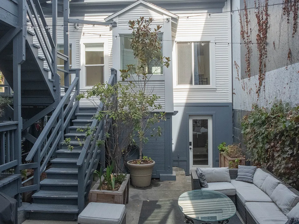 635 A South Van Ness Ave