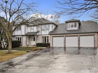 11S478 McGrath Ln, Naperville, IL 60564