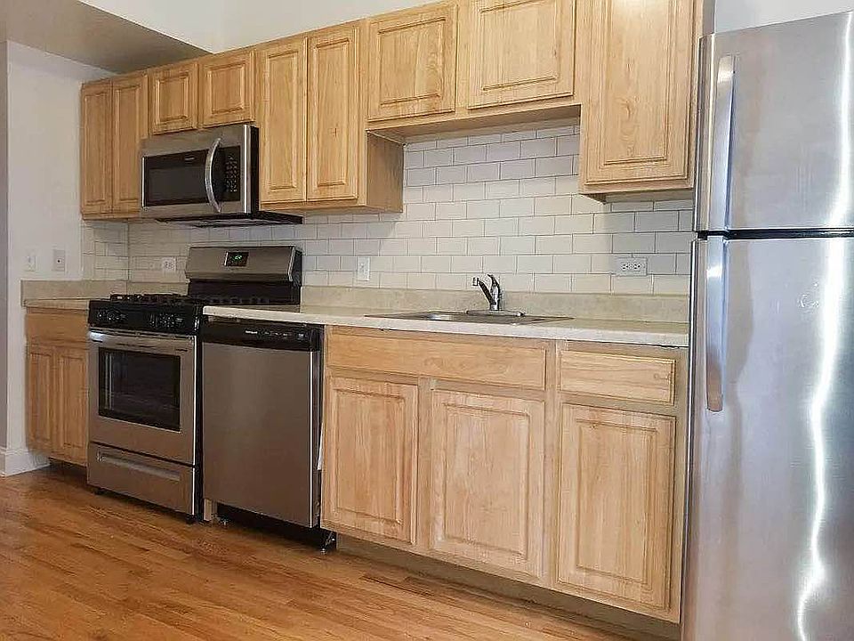 1st image of 21-12 Broadway #6