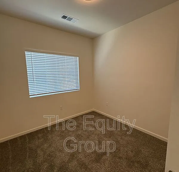 733 S Pinkham #101 — Photo 20