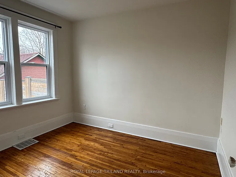 140 Arundell St #MAIN — Photo 14