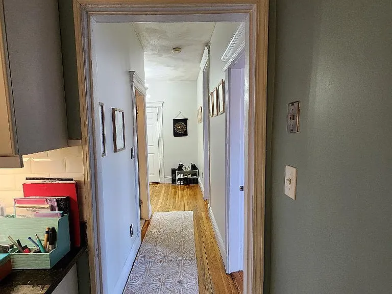86 Glenville Ave — Photo 32