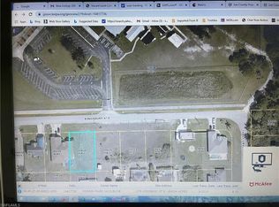 676 Kingsbury St E, Lehigh Acres, FL 33974