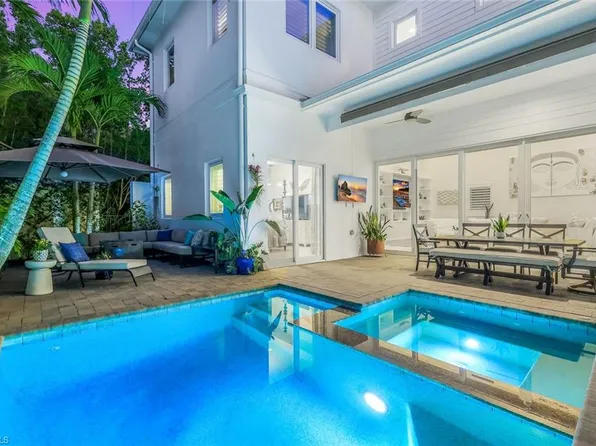 9161 Mercato WAY, NAPLES, FL 34108