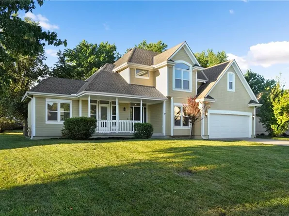 2417 SE 6th St, Lees Summit, MO 64063