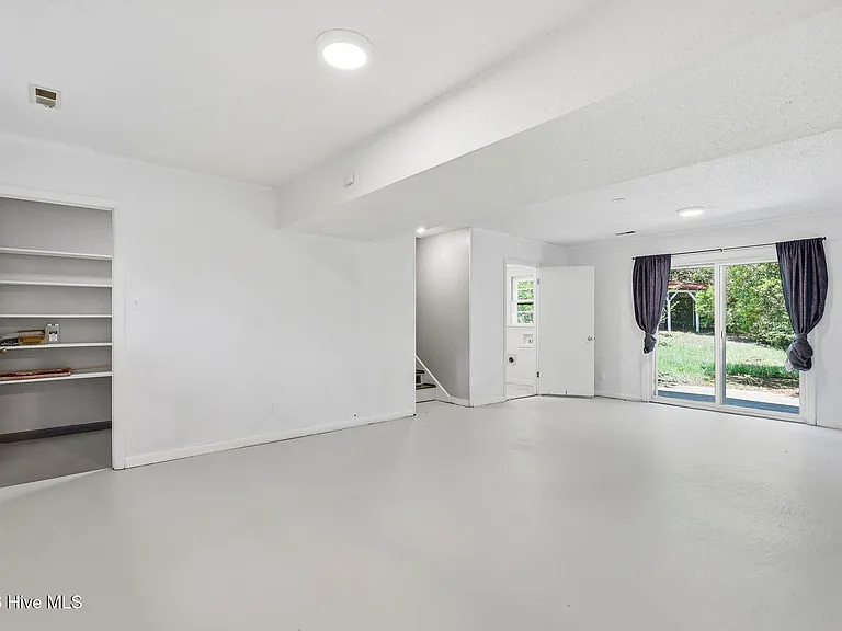 5914 Ormskirk Dr — Photo 27