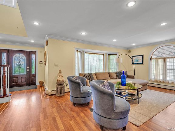 2nd image of 2635 Merrick Avenue