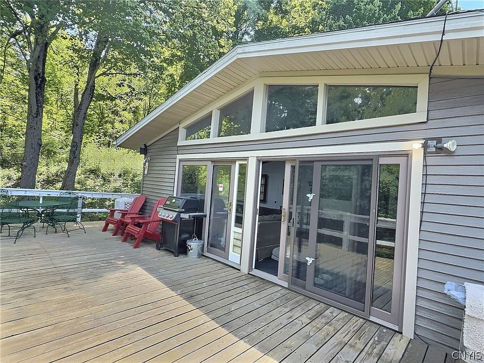 1st image of 1783 Traverse Rd
