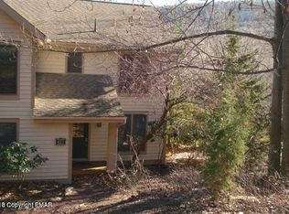 421 Oak Ct, Tannersville, PA
