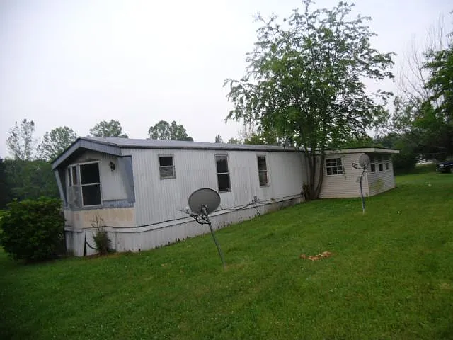 7200 W Grubb Rd NE photo 1