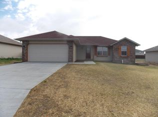 202 E Willow St, Clever, MO 65631