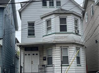 138 Hamilton St, New Brunswick, NJ 08901