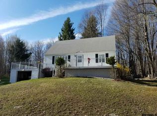 53 Owen Rd, Cropseyville, NY 12052