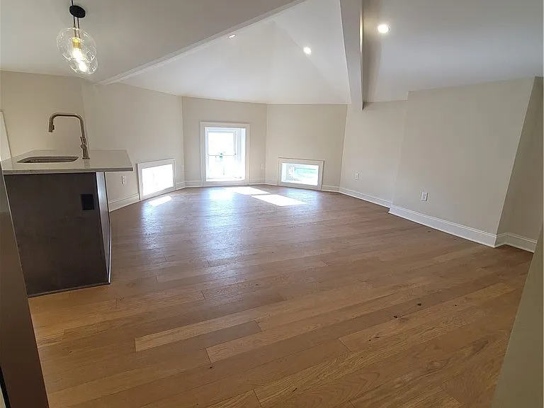 884 Main St #5 — Photo 5