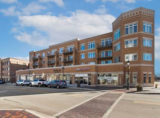 1 S Lincoln Ave APT 202, Lombard, IL 60148