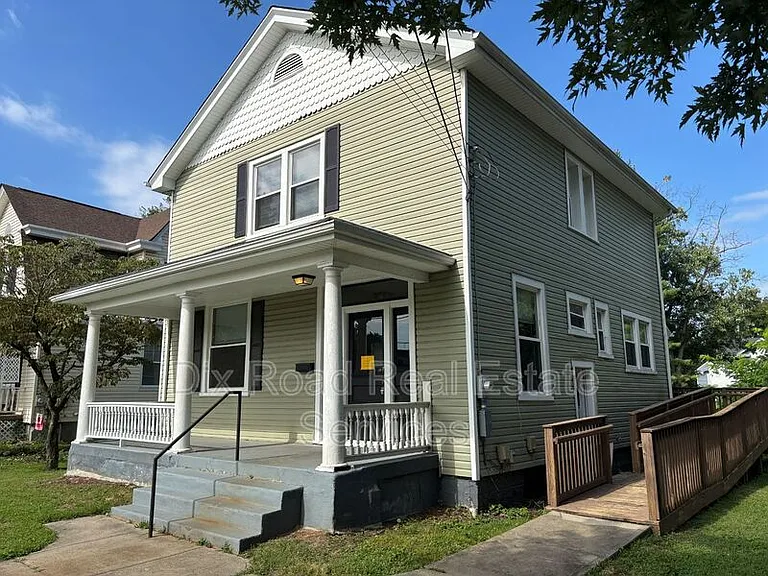 11169 Maple St — Photo 3