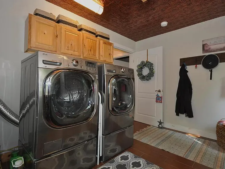 145 Cedar Breeze Ctr — Photo 13