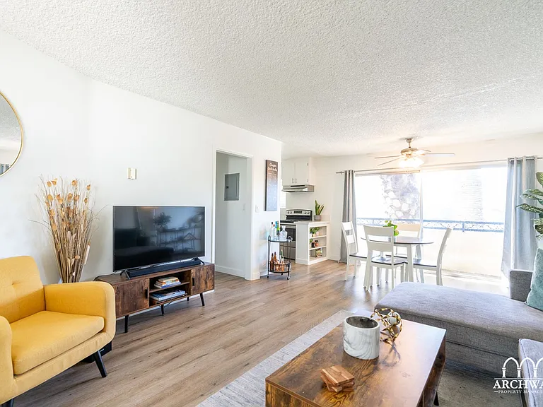 10725 Acama St — Photo 50