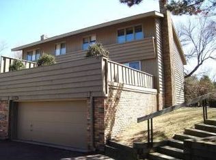 58 Windsor Ct, New Brighton, MN 55112