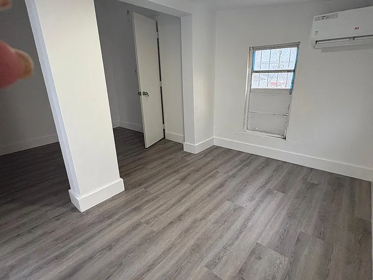 127 NW 9th Ave #11 — Photo 6