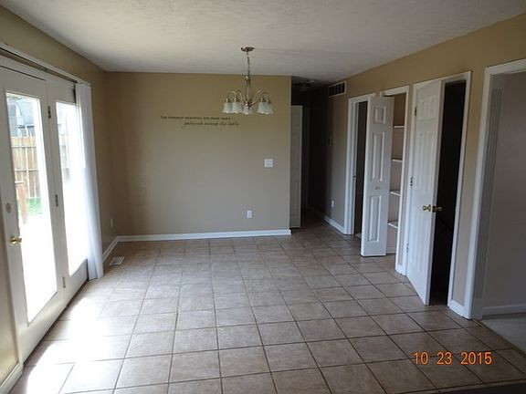 4th image of 105 Joy Ct