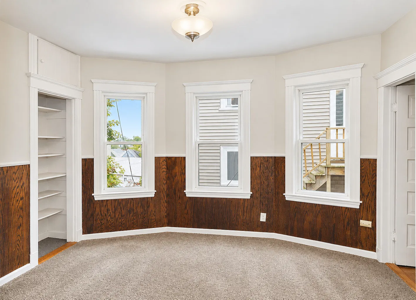 4 bed, 1500 sqft, $4,000 — Photo 2