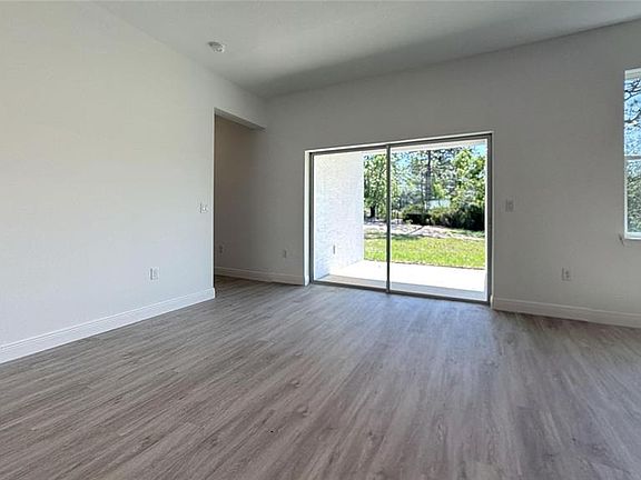 3rd image of 6575 N GRAYTON TERRACE