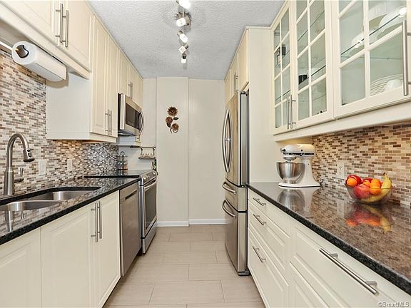2nd image of 1 Strawberry Hill Ave #9D