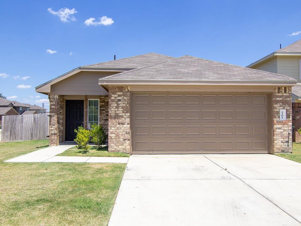 1st image of 2101 Eastwood Ct