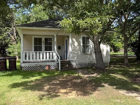 404 Cedar St, Crossett, AR 71635