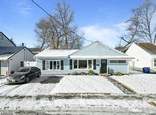 29 Howard Ave, Rochelle Park, NJ 07662