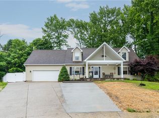 3721 Dove Cir, New Albany, IN