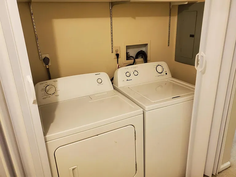 Full size washer and dryer on 2nd floor near bedrooms