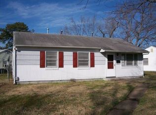 1861 Kensington Dr, Hampton, VA 23663