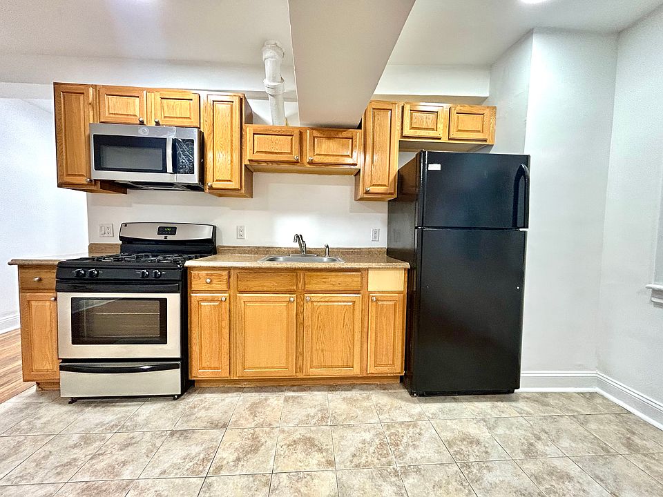 1st image of 10 Nosband Ave APT 1G