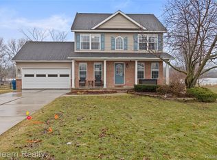 4335 Pondview Dr, Swartz Creek, MI 48473