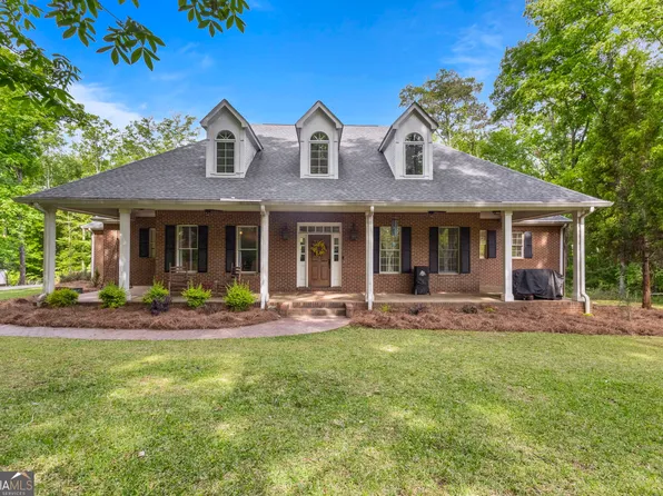 54 Meadow Ln, Hawkinsville, GA 31036