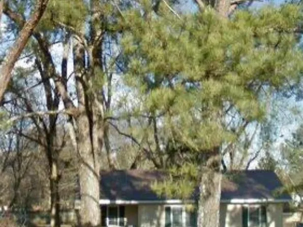 2331 Morgan Rd, Bessemer, AL 35022