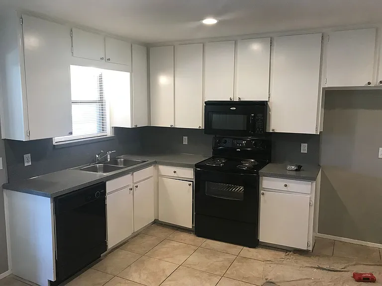 509 S Beverly St #1-4 — Photo 3