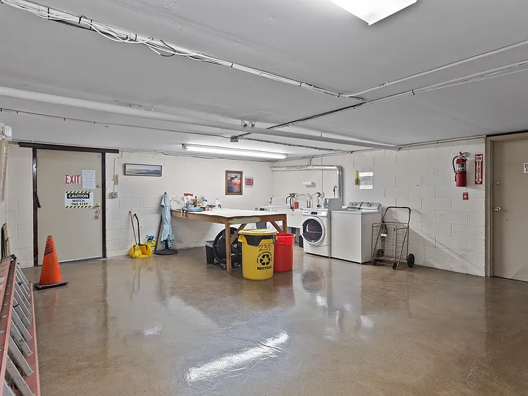 239 Crescent Ln #8 — Photo 22